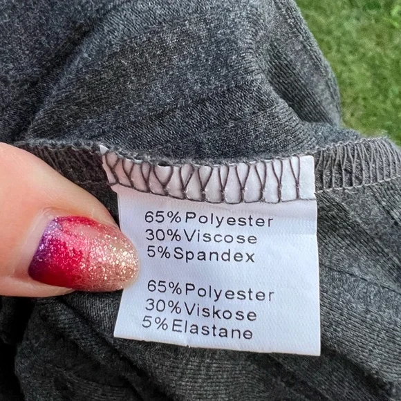 Scarlet Darkness Women's Medieval Cosplay Style Gray Cold Shoulder Top - Picture 6 of 6